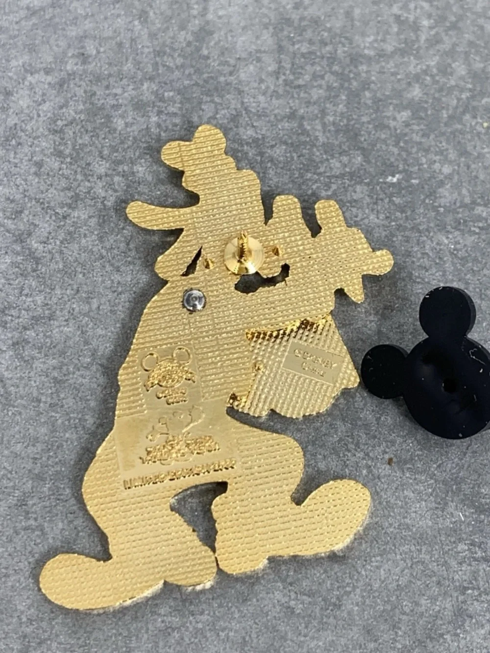 Goofy Disney Pin Mickey's Super Star Trading Team Moving Arm LE 2500